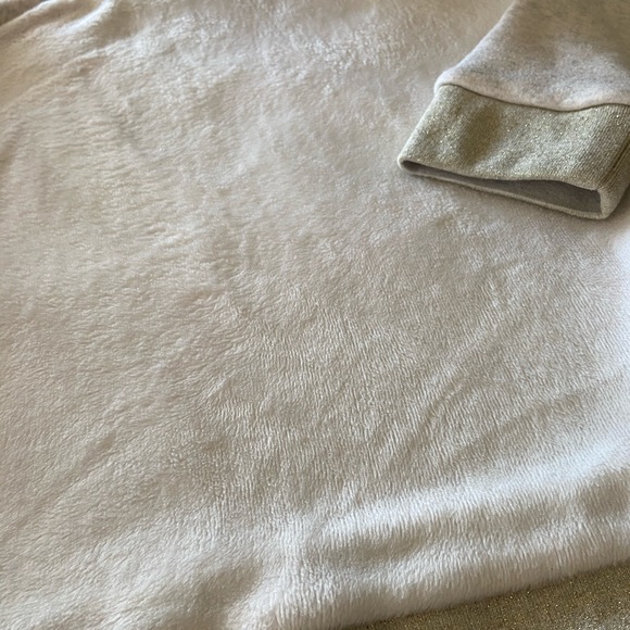 Ivory Jessica Simpson sweatshirt - Picture 4 of 4